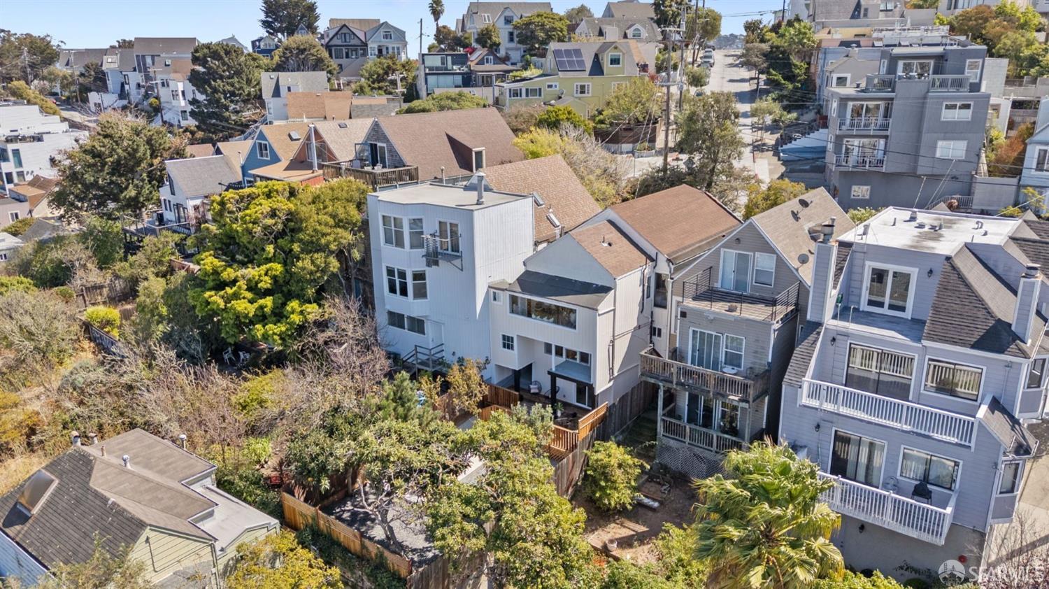 90 Peralta Avenue