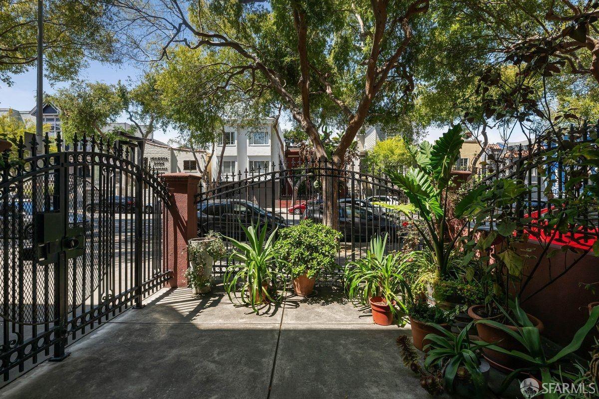 2773 Folsom Street # 201