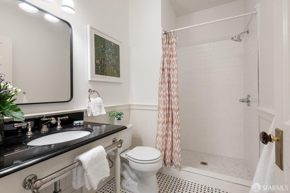 2773 Folsom Street # 201
