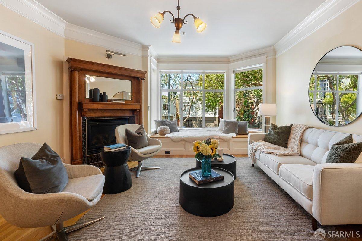 2773 Folsom Street # 201