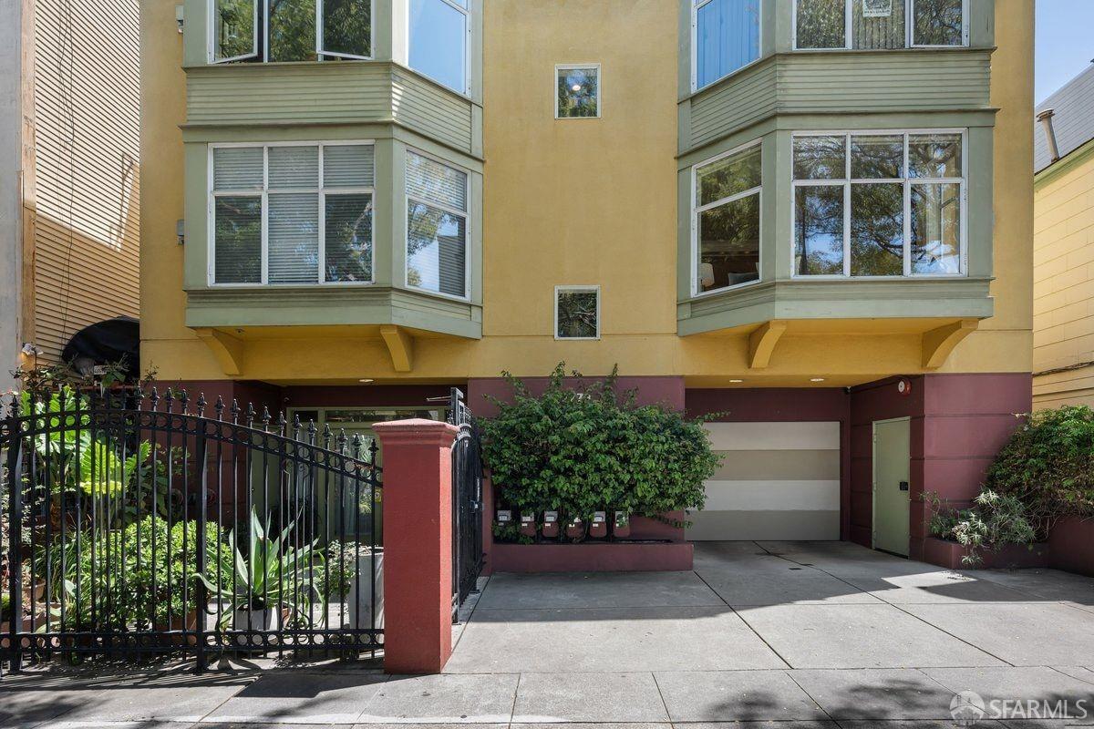 2773 Folsom Street # 201