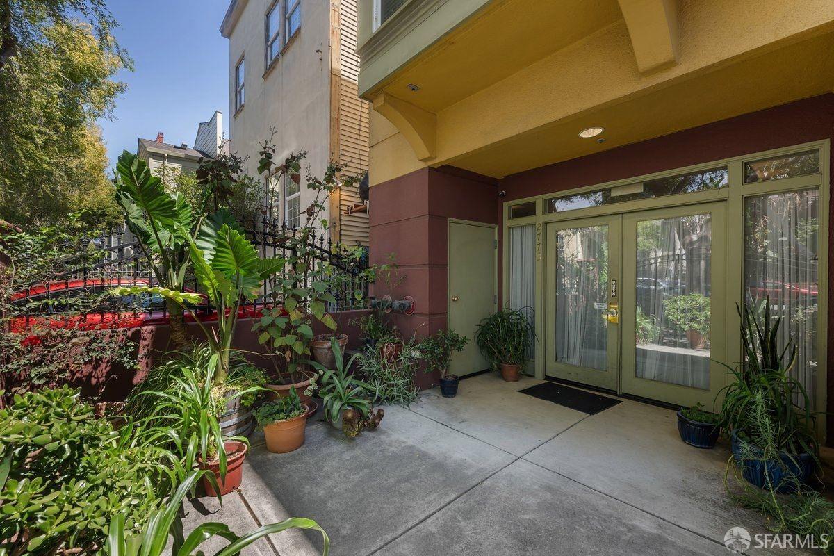 2773 Folsom Street # 201