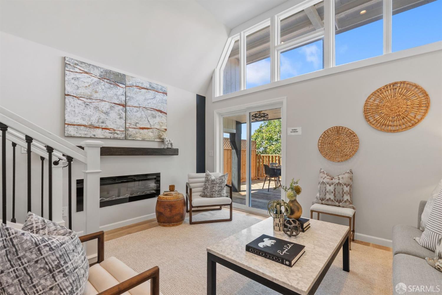 90 Peralta Avenue