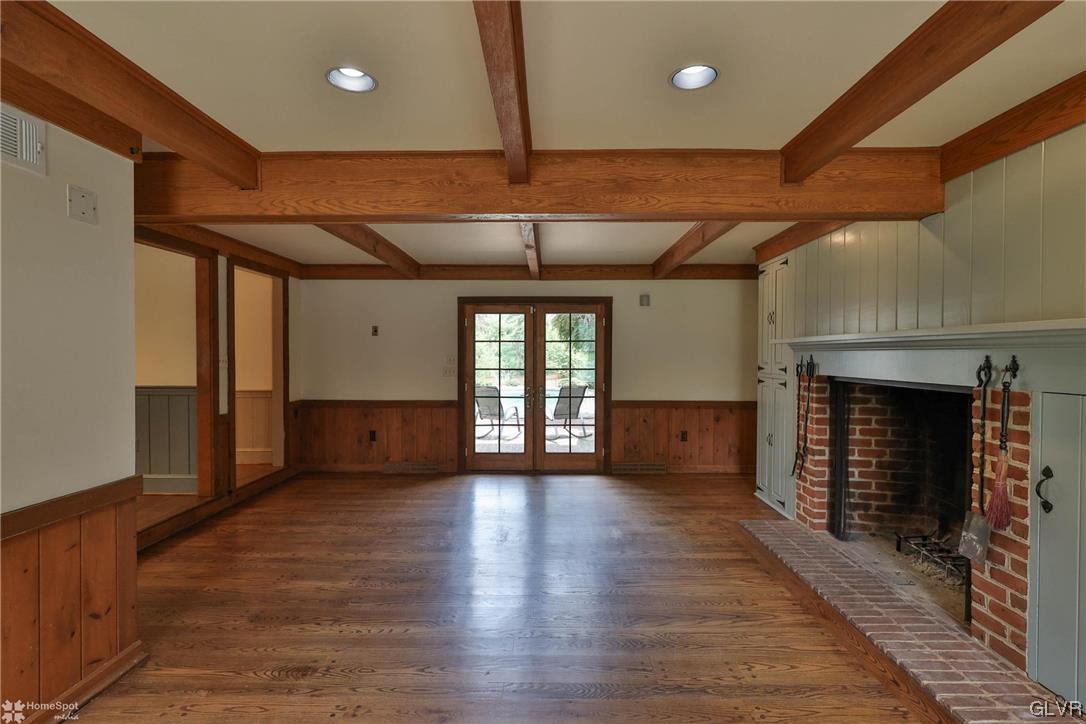 2452 Riverbend Road