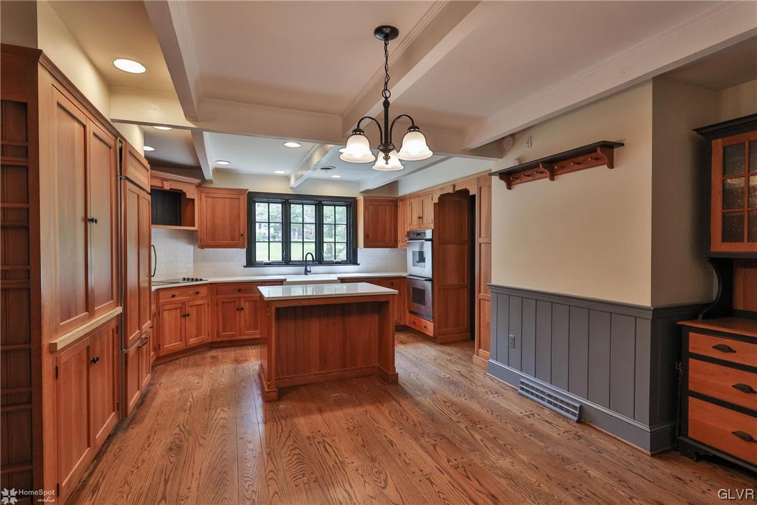 2452 Riverbend Road
