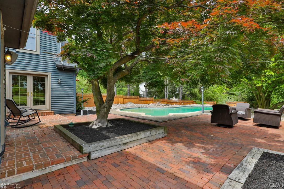 2452 Riverbend Road