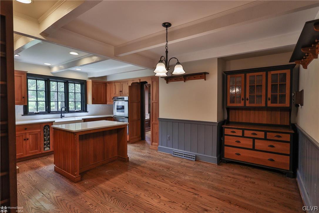2452 Riverbend Road