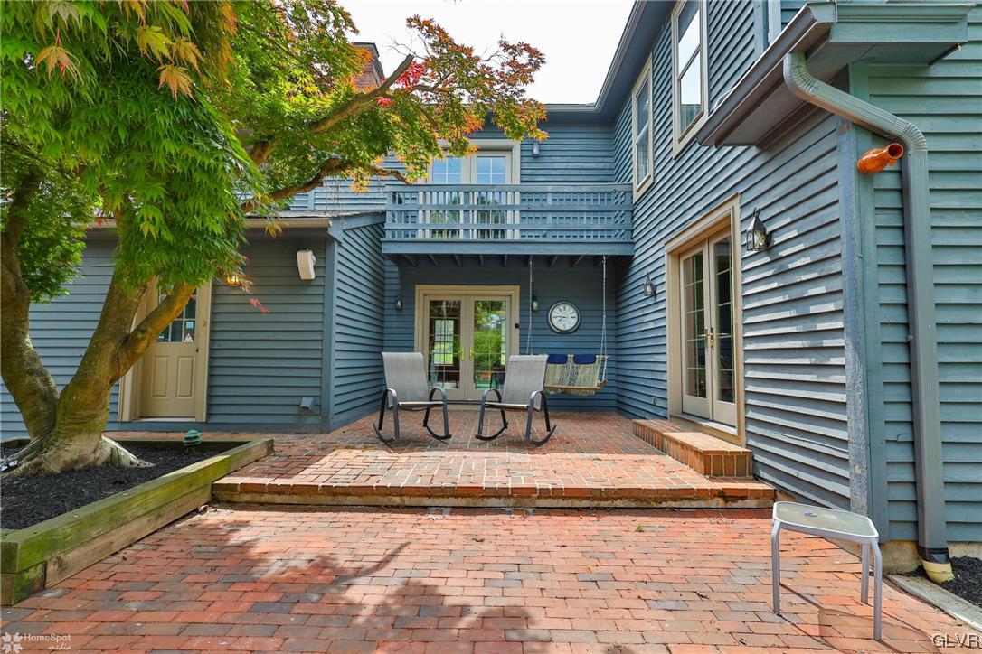 2452 Riverbend Road