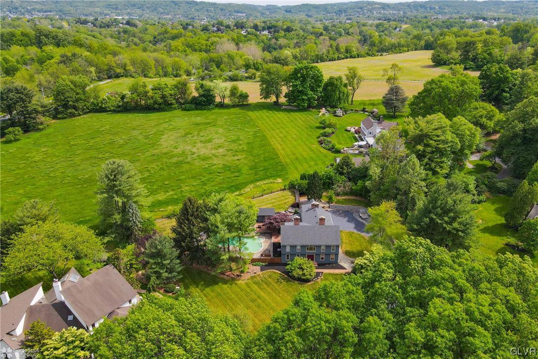 2452 Riverbend Road