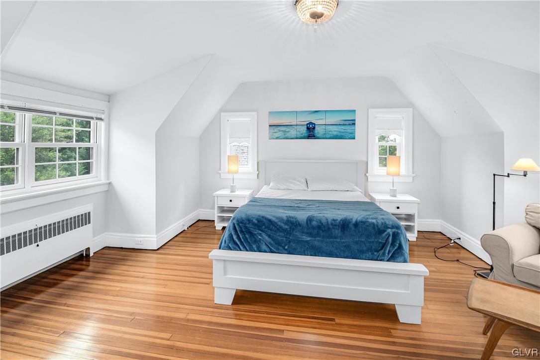 917 Hillside Avenue