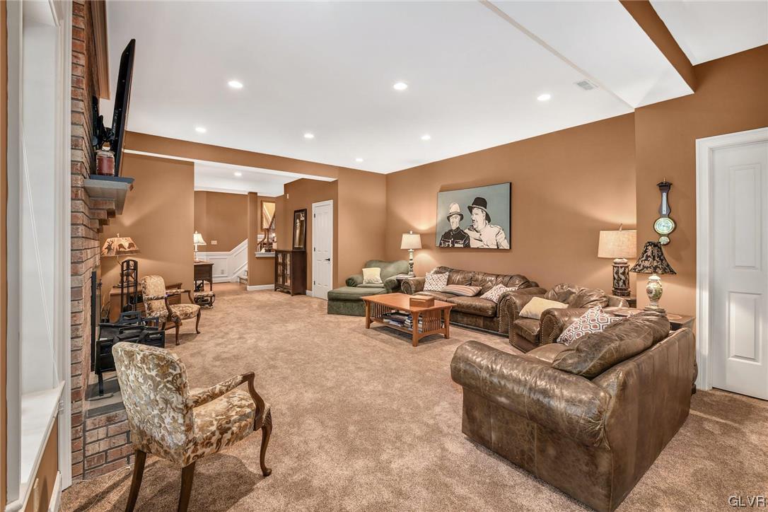 1219 Evergreen Road