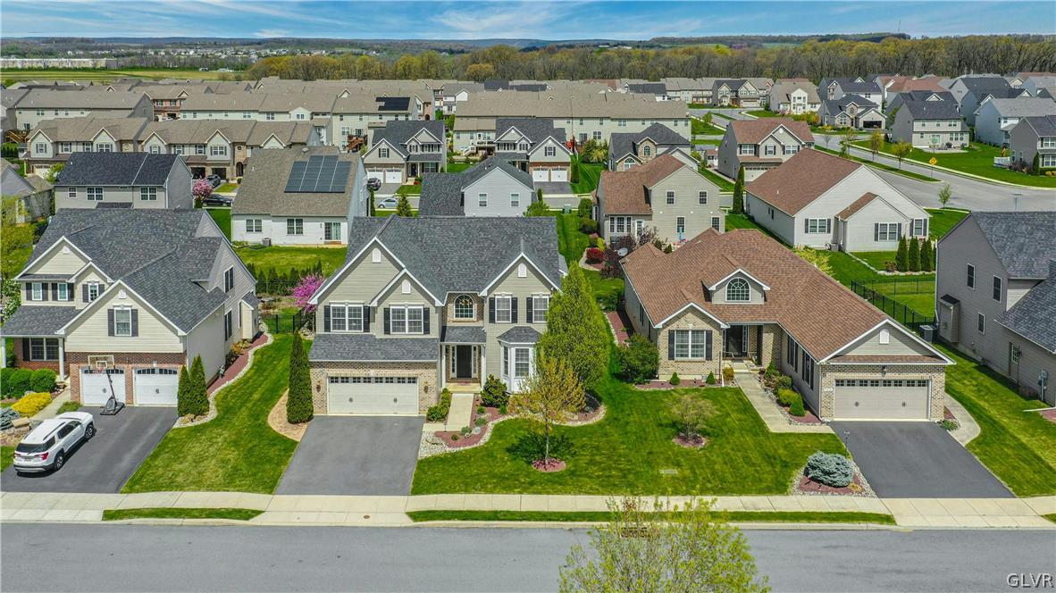 4464 Whitetail Drive