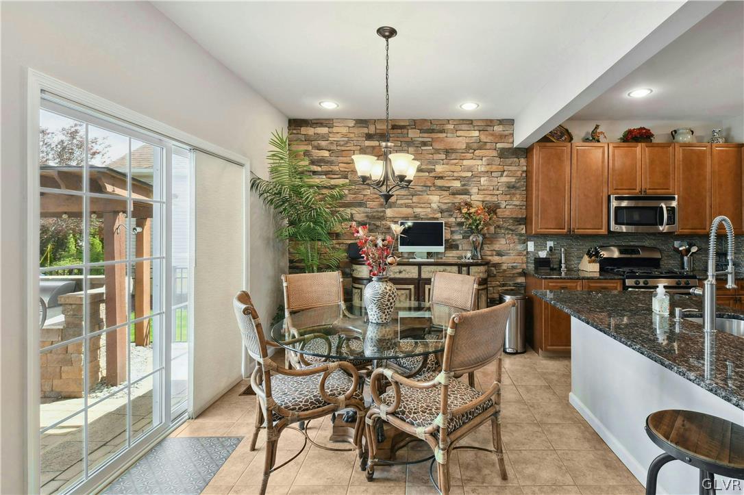 4464 Whitetail Drive