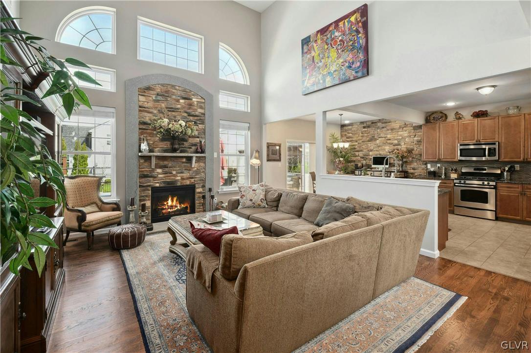 4464 Whitetail Drive
