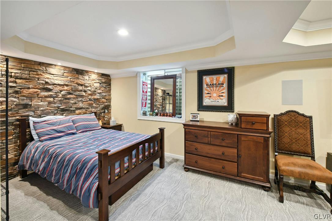 4464 Whitetail Drive
