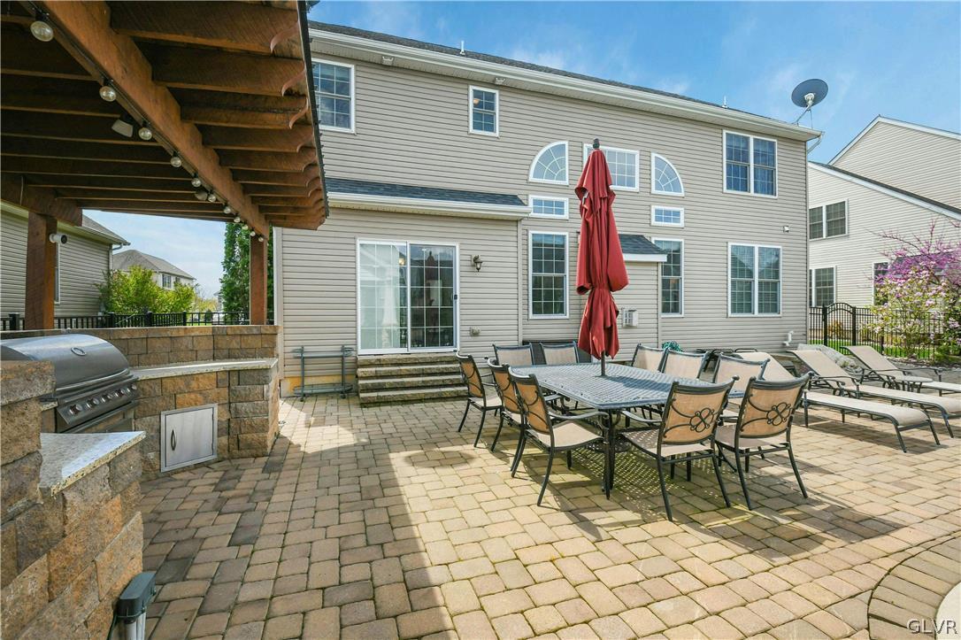 4464 Whitetail Drive