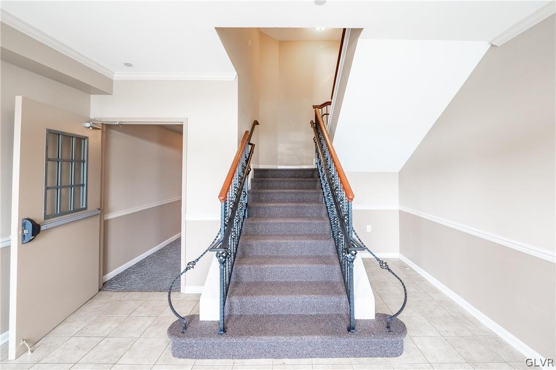 6885 Pioneer Drive