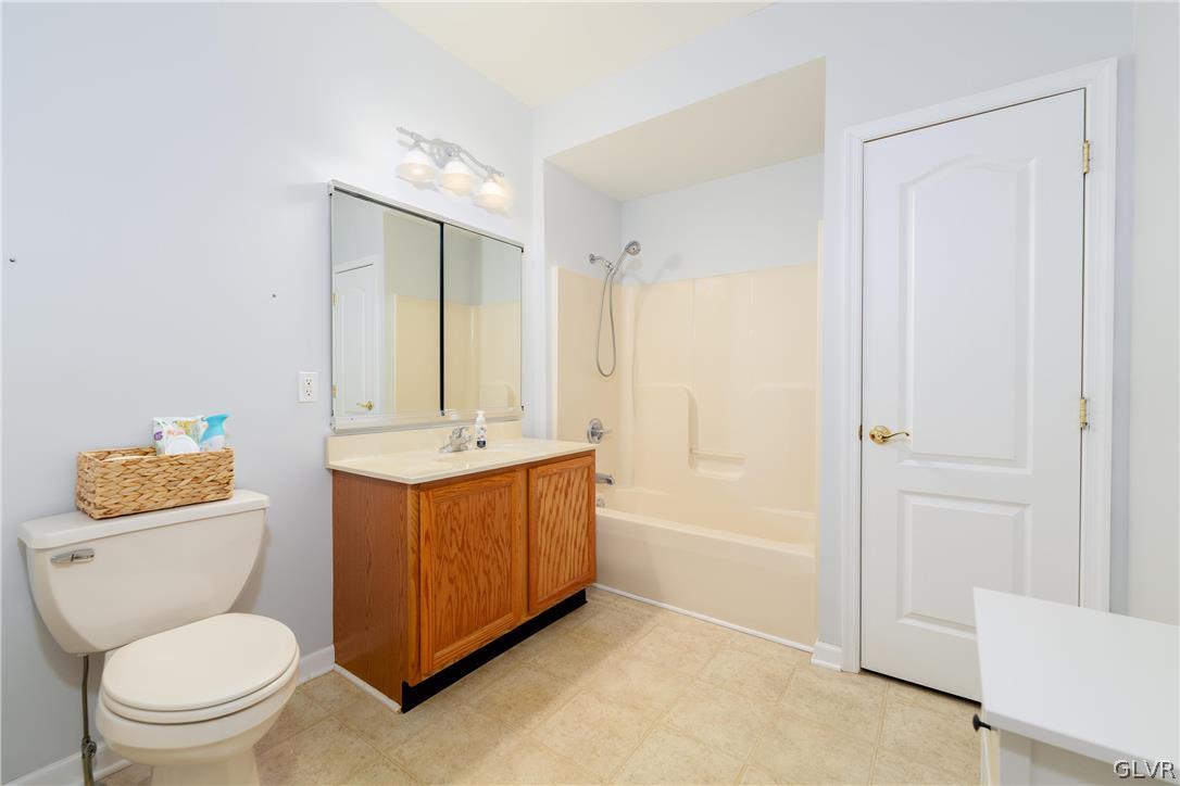 6885 Pioneer Drive