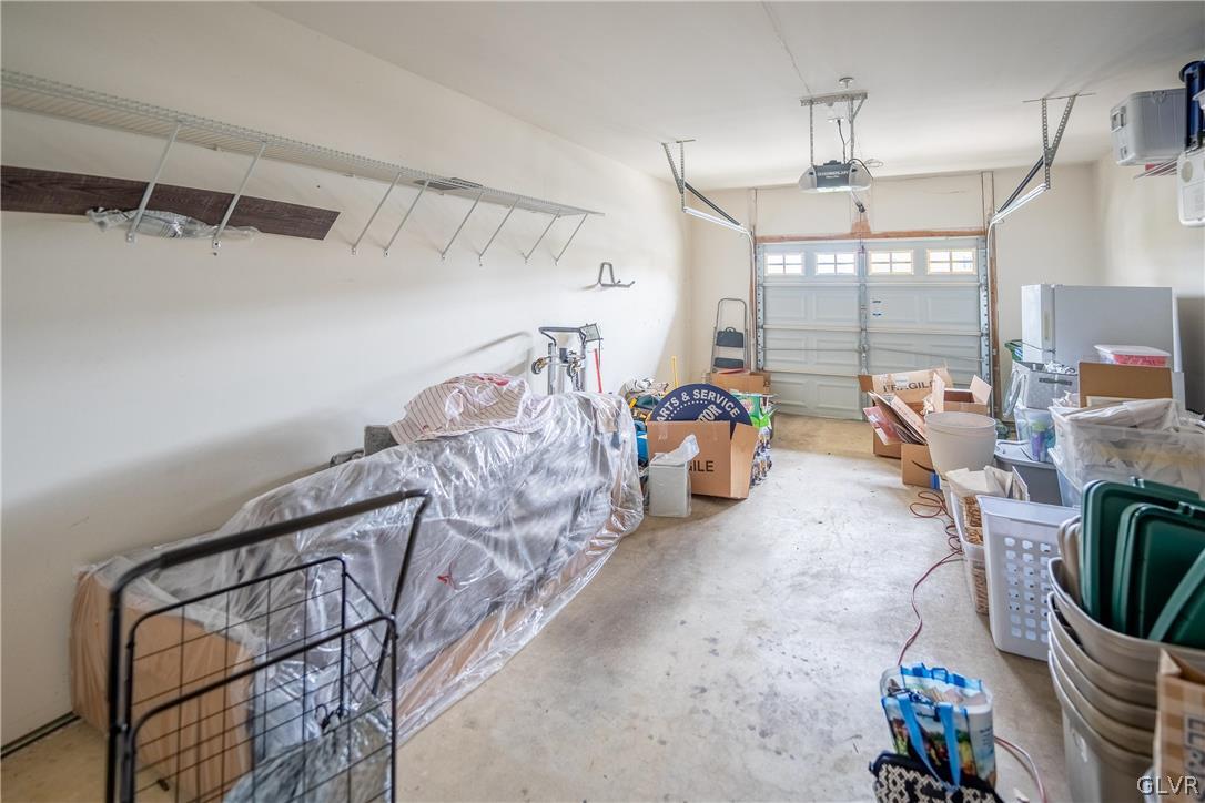 6885 Pioneer Drive