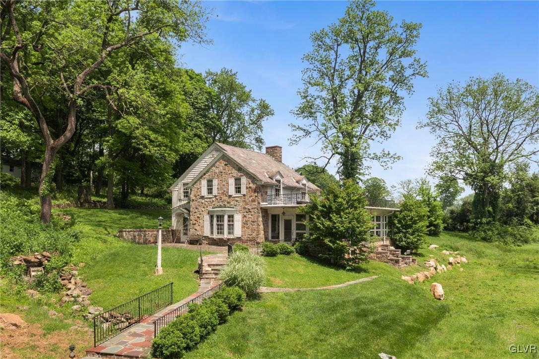 2545 Riverbend Road