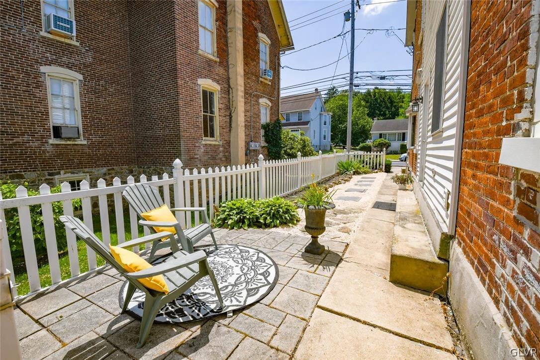 329 Franklin Street