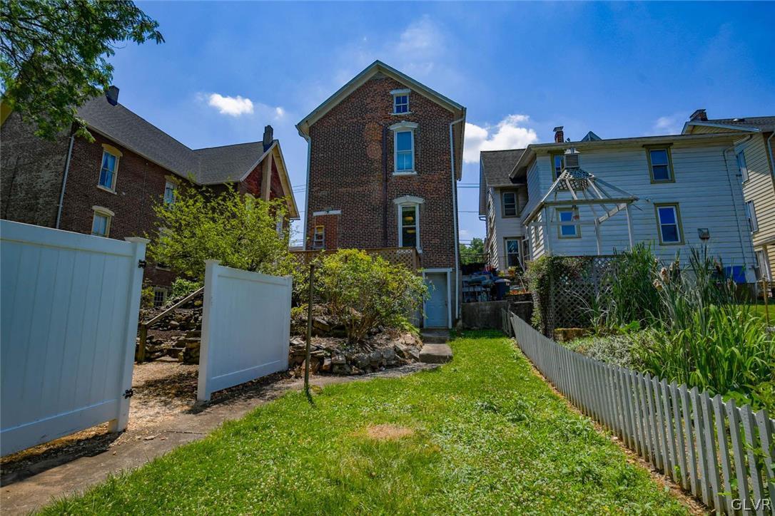 329 Franklin Street