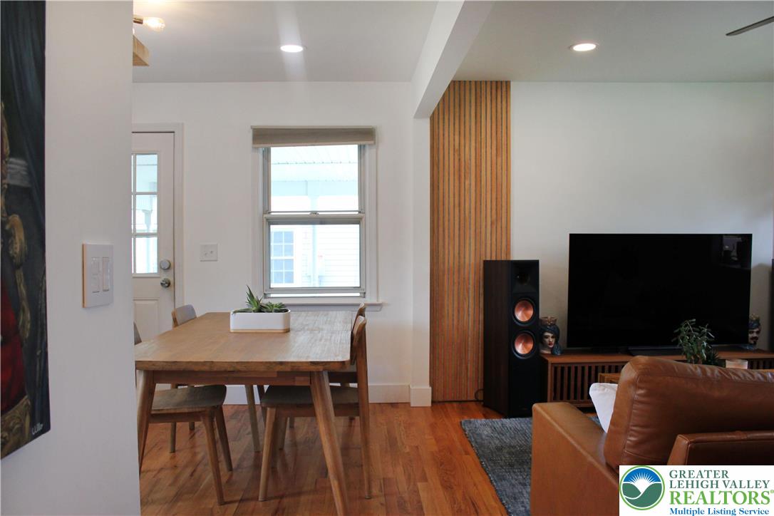 526 Spruce Street