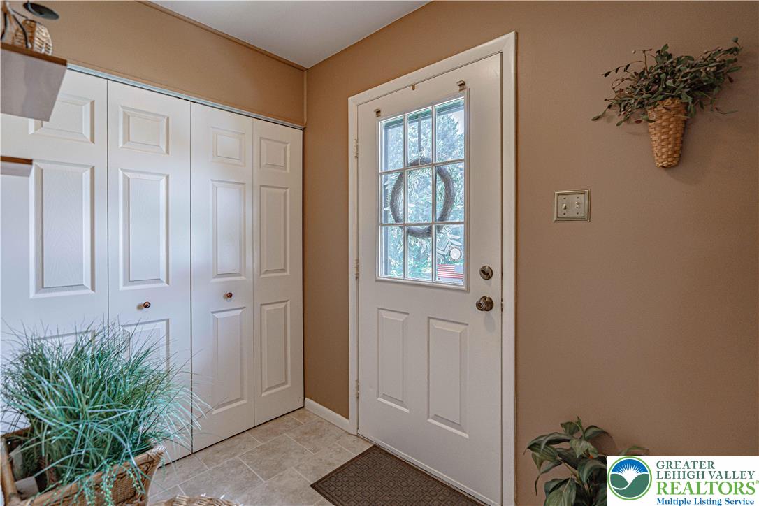 2810 Rolling Green Place