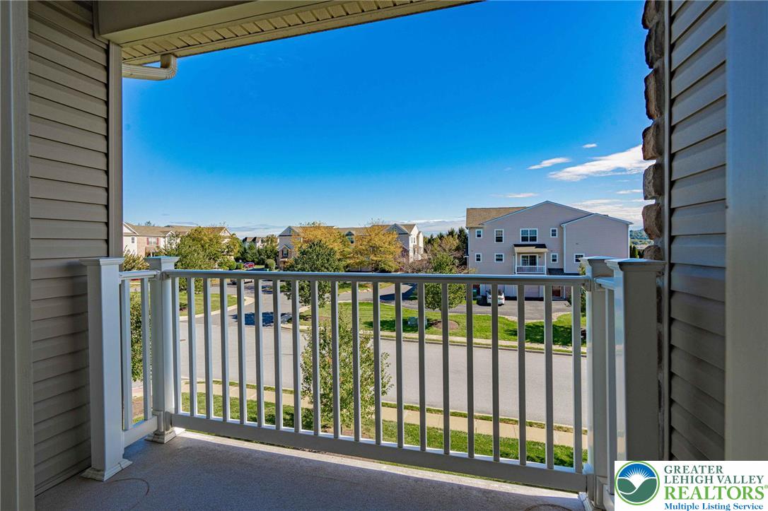 6885 Pioneer Drive