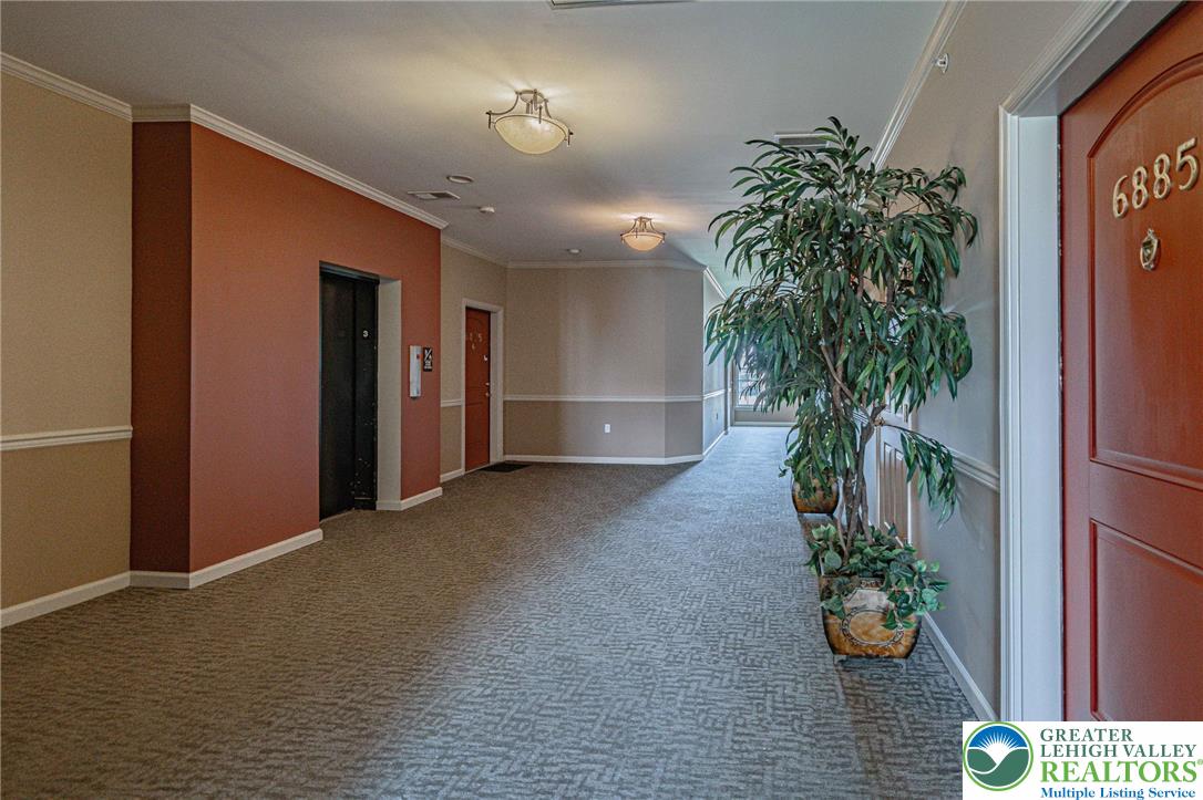6885 Pioneer Drive