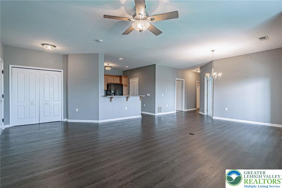 6885 Pioneer Drive