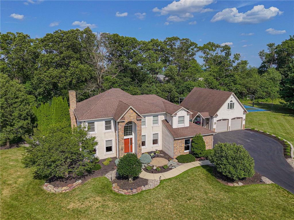 6301 Oakwood Circle