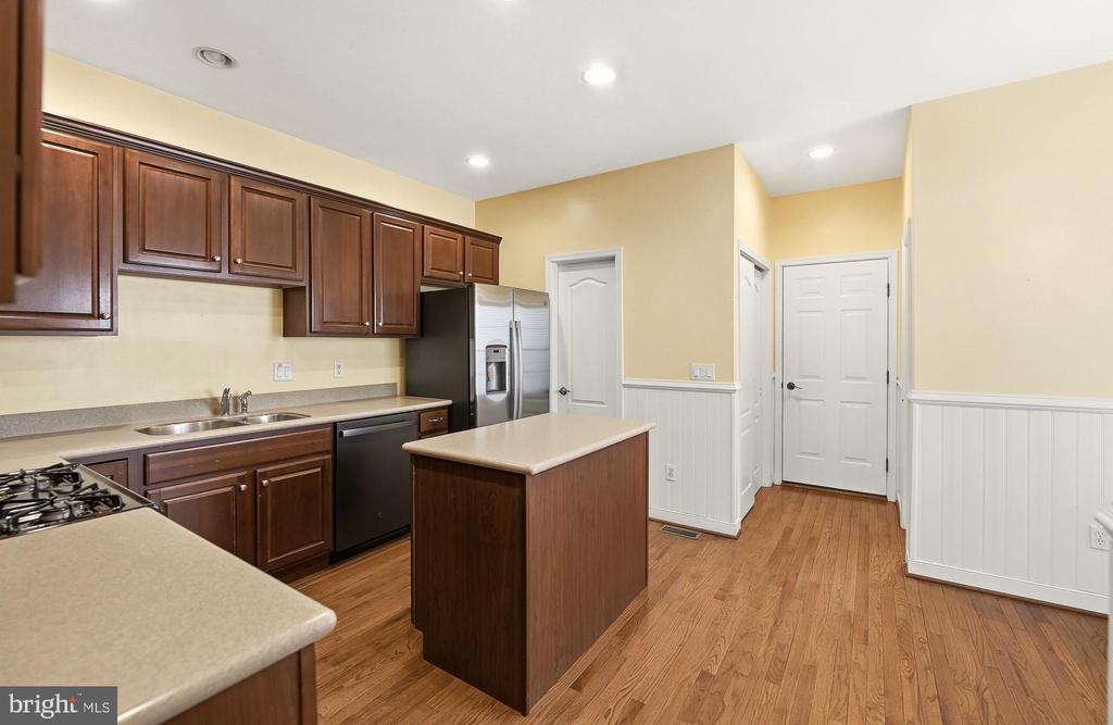 2493 THISTLE ROAD
