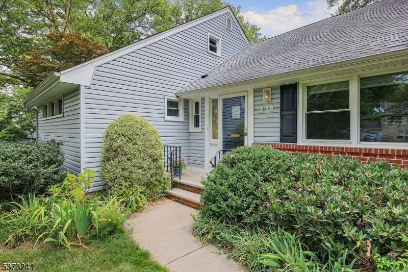 240 Roger Ave