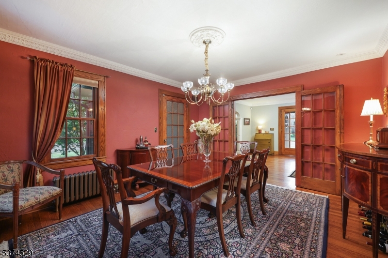 650 Coleman Pl