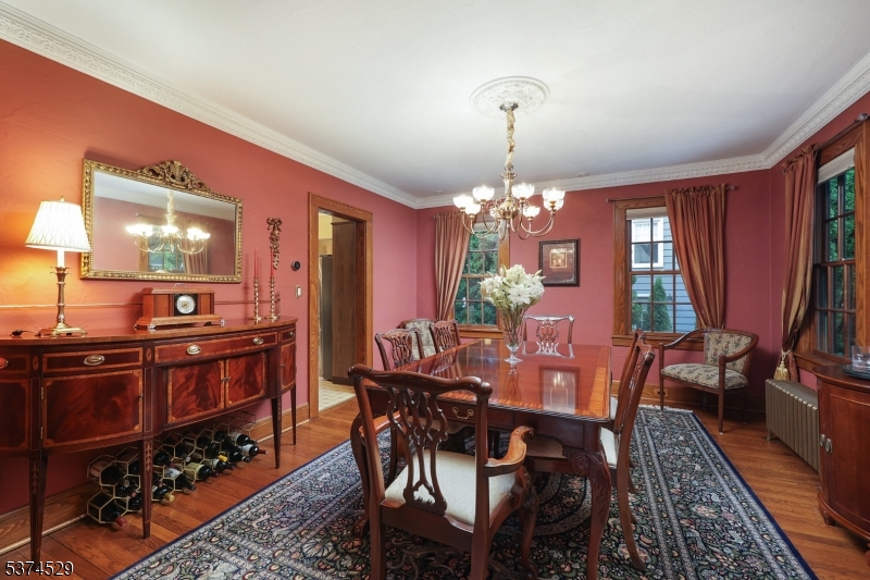 650 Coleman Pl