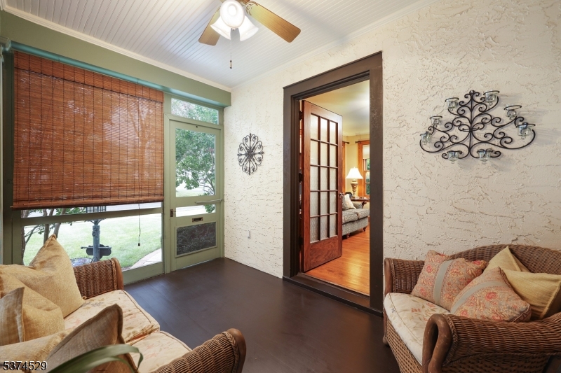 650 Coleman Pl