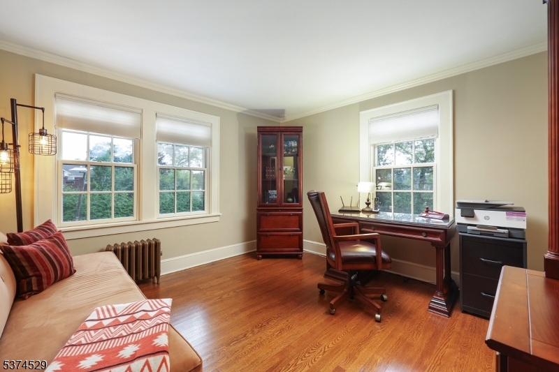 650 Coleman Pl