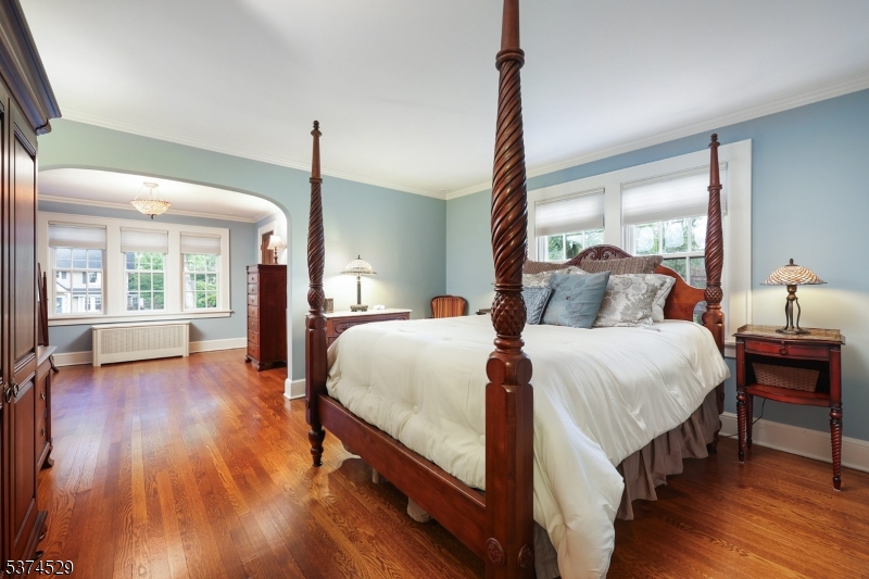 650 Coleman Pl
