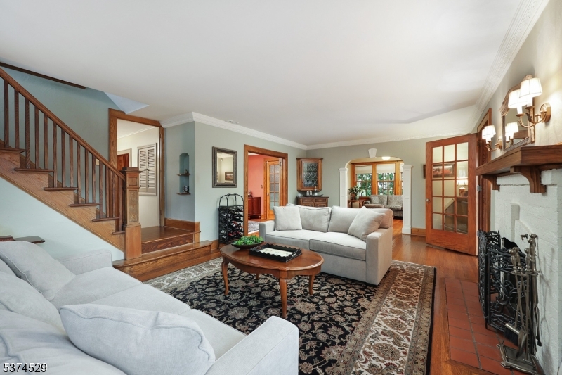 650 Coleman Pl
