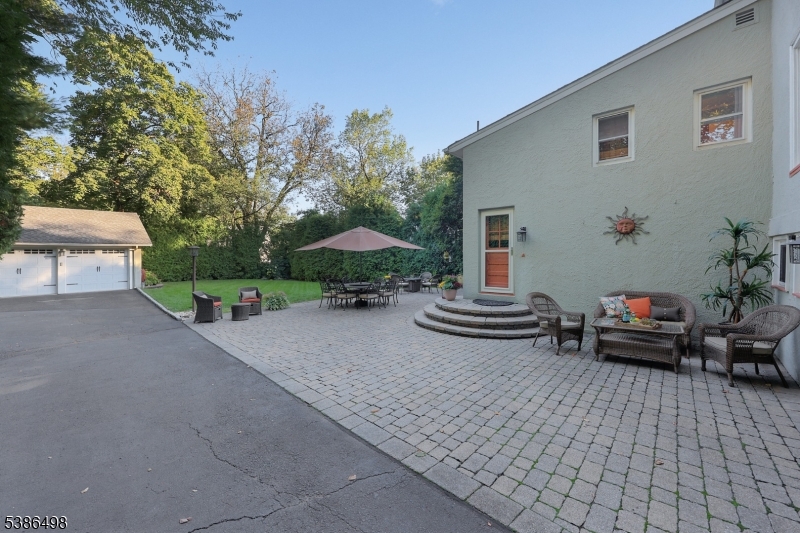 141 Brightwood Ave