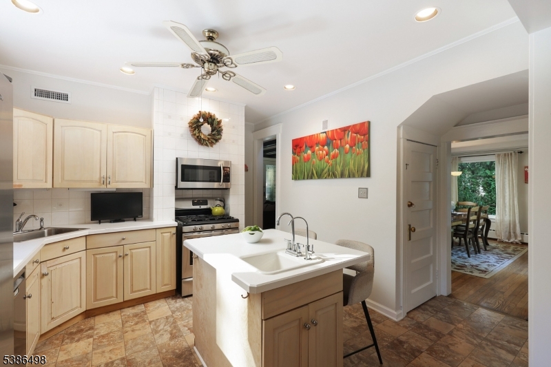 141 Brightwood Ave