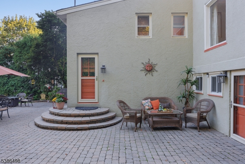 141 Brightwood Ave