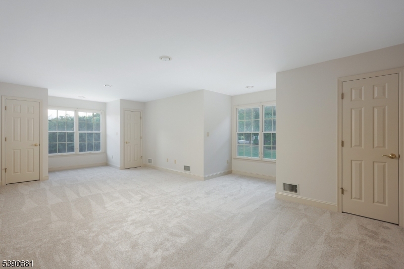 1231 Rahway Rd
