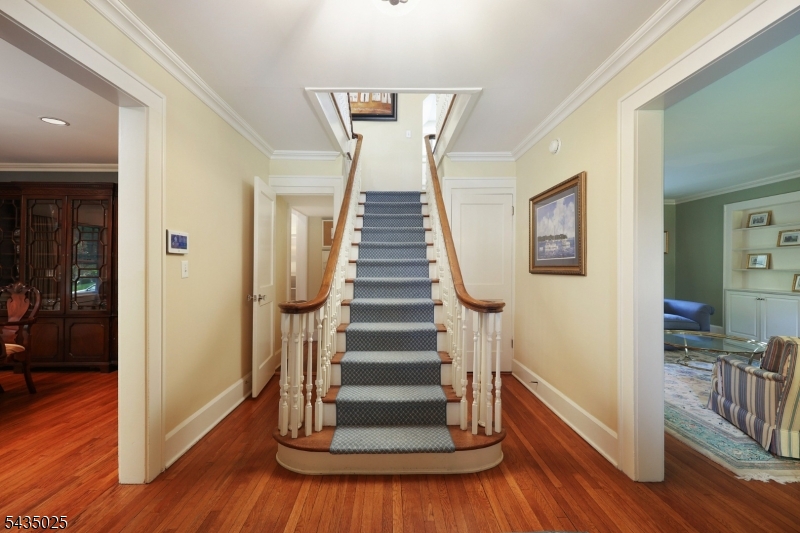 564 Highland Ave