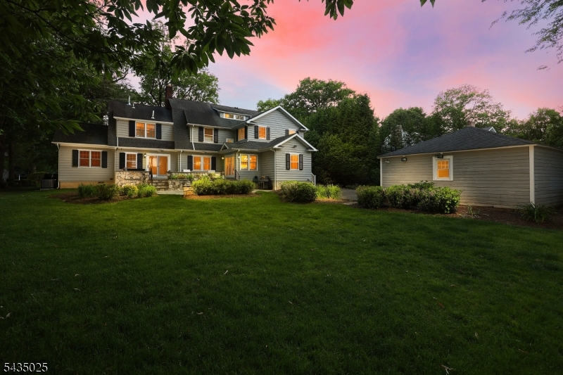 564 Highland Ave