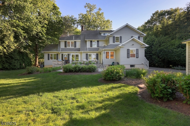 564 Highland Ave