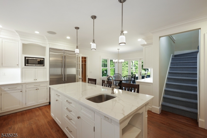 564 Highland Ave