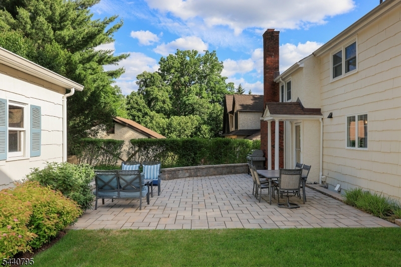 220 Wychwood Road