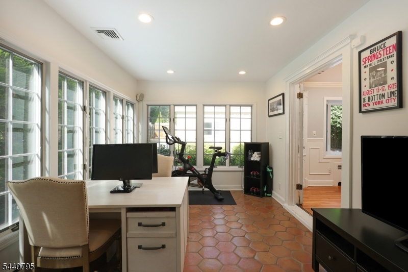 220 Wychwood Road